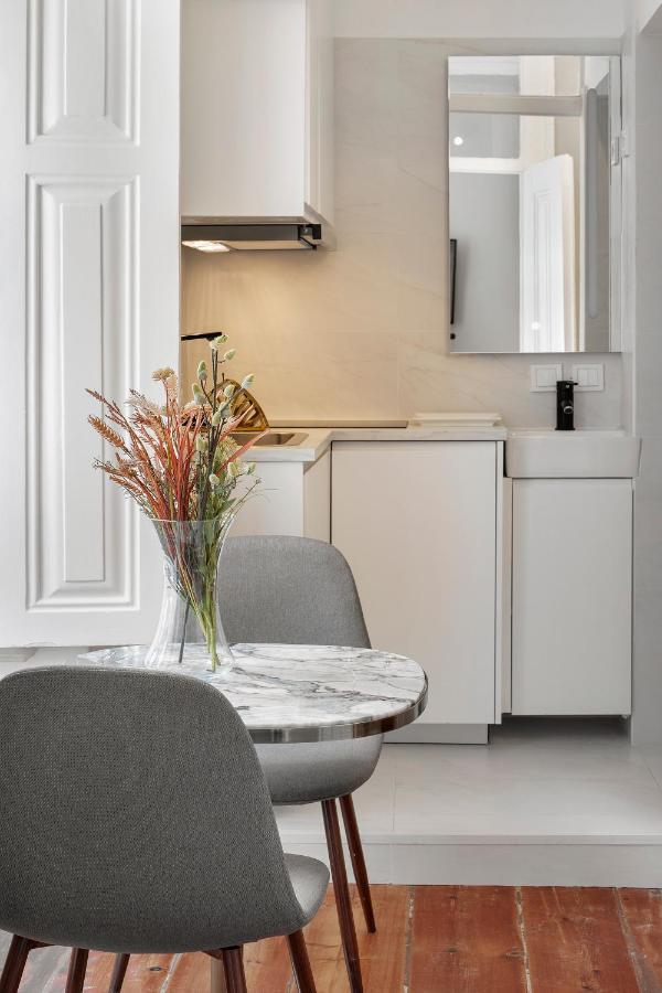 Apartment Small Design - Rosa, Bairro Alto *